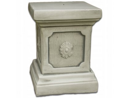 Postavný stĺpec s betónovými sochárskymi číslicami stĺpcami_1