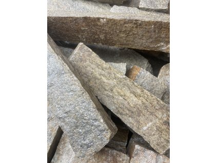 Gneiss Rula - Murovanie  Gneiss Murik