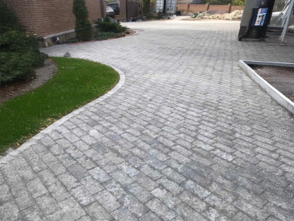 žula čierna Grigio 20 x 10 x 3 cm povrch flambovaný