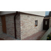 Travertín Red - kamenný obklad 4x rezaný