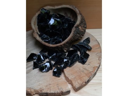 Obsidián miska
