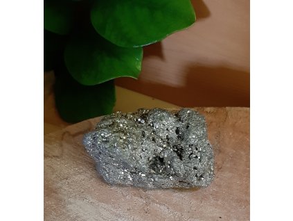 Pyrit surový kámen 210g