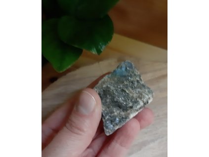 73g 4x3x3,5cm 69 Kc