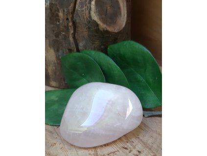 73g 4x4,5x2,5cm 89Kc