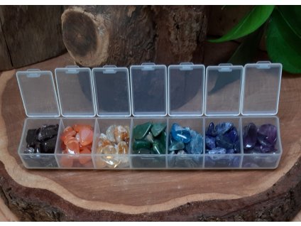 Granat, karn, citrin, buds, apatit, sodalit, ametyst