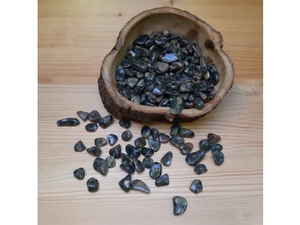 Liberit modrý tromlovaný kámen Vel. S 1,5-2cm 100g