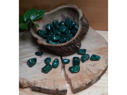 Malachit tromlovaný kámen Vel. XL 3,5 cm
