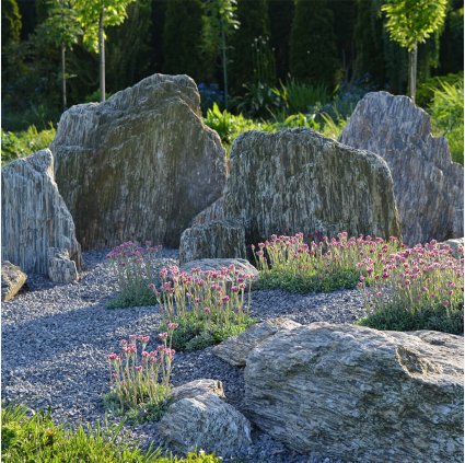 Rulové sloupy - skalkové kameny