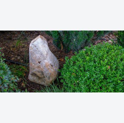 přírodní solitérní kámen
