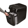 FELLOWES skartovač AutoMax 150 C/ křížový řez 4x38 mm/ objem koše 32 l/ stupeň utajení P-4 (důvěrné)/ černý
