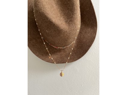 Náhrdelník s perlami a zlaceným přívěskem Ag925