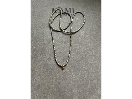 Řetízek z japonských rokajlů se zlaceným křížkem Ag925