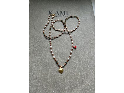 Řetízek ze smaragdu, perliček a zlacených fazet se srdíčkem Ag925