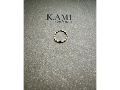 Prstýnek z říčních perliček se safírem Ag925