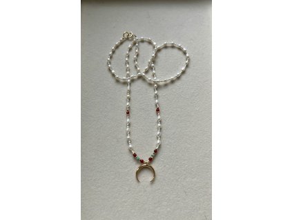 Náhrdelník z říčních perliček se zlaceným půlměsícem Ag925