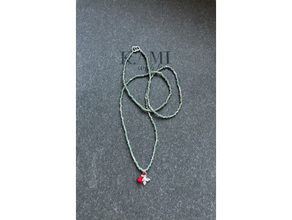 Řetízek z japonských rokajlů se stříbrným zdobným křížkem Ag925