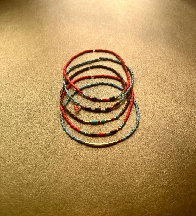 Už máte přezuto na jaro? 😁😉 🏳️‍🌈 Barvy mají překvapivě silný vliv na naši psychiku – dokážou zlepšit náladu, dodat energii...