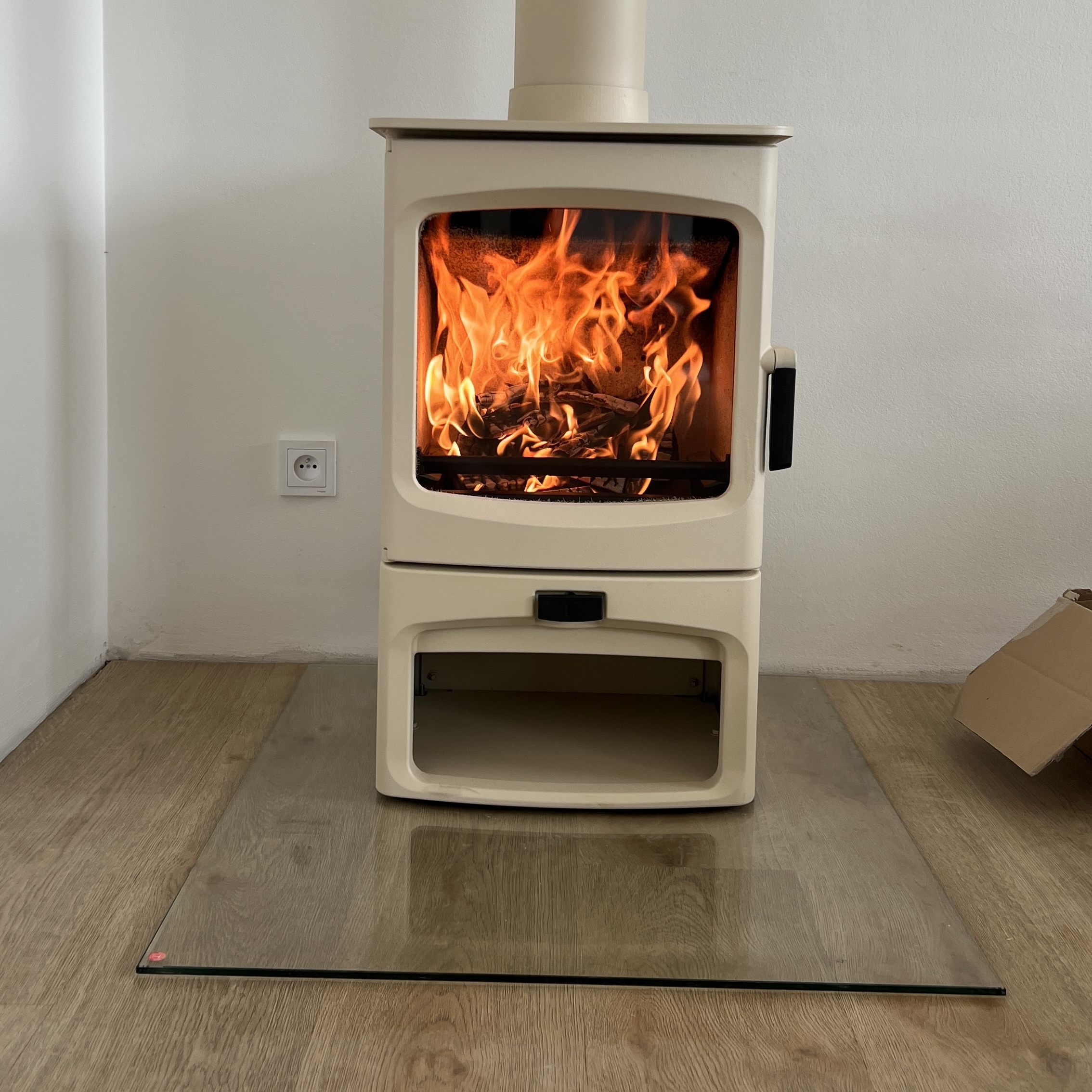 Charnwood Aire 5 SS - Hromnice