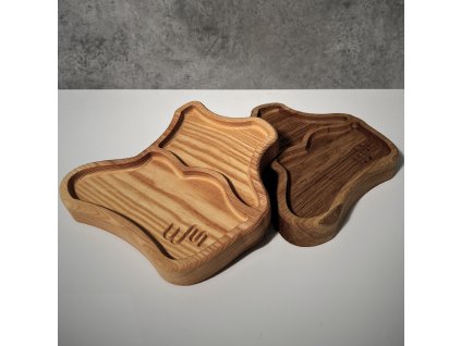 Zajímavý dřevěný servírovací tác Vlnka