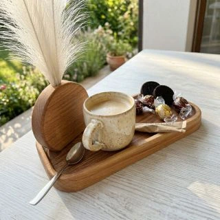 Zpomalte… a dopřejte si víc než jen kávu ☕️🥰 Slow down… and treat yourself to more than just coffee ☕️🥰 #drevenedekorace...