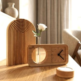 Nadčasová kombinace dřeva a elegance / A timeless blend of wood and elegance 🤎 #drevenevyrobky #drevenedekorace #dekorace...
