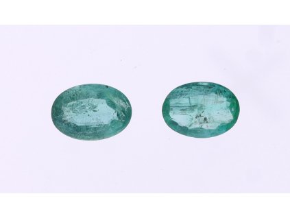 Dva přírodní smaragdy 0,73 a 0,70 ct