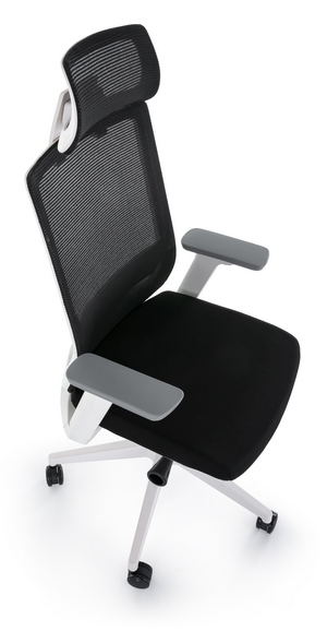 Synchronní mechanika se postará o pohyb opěráku a sedáku