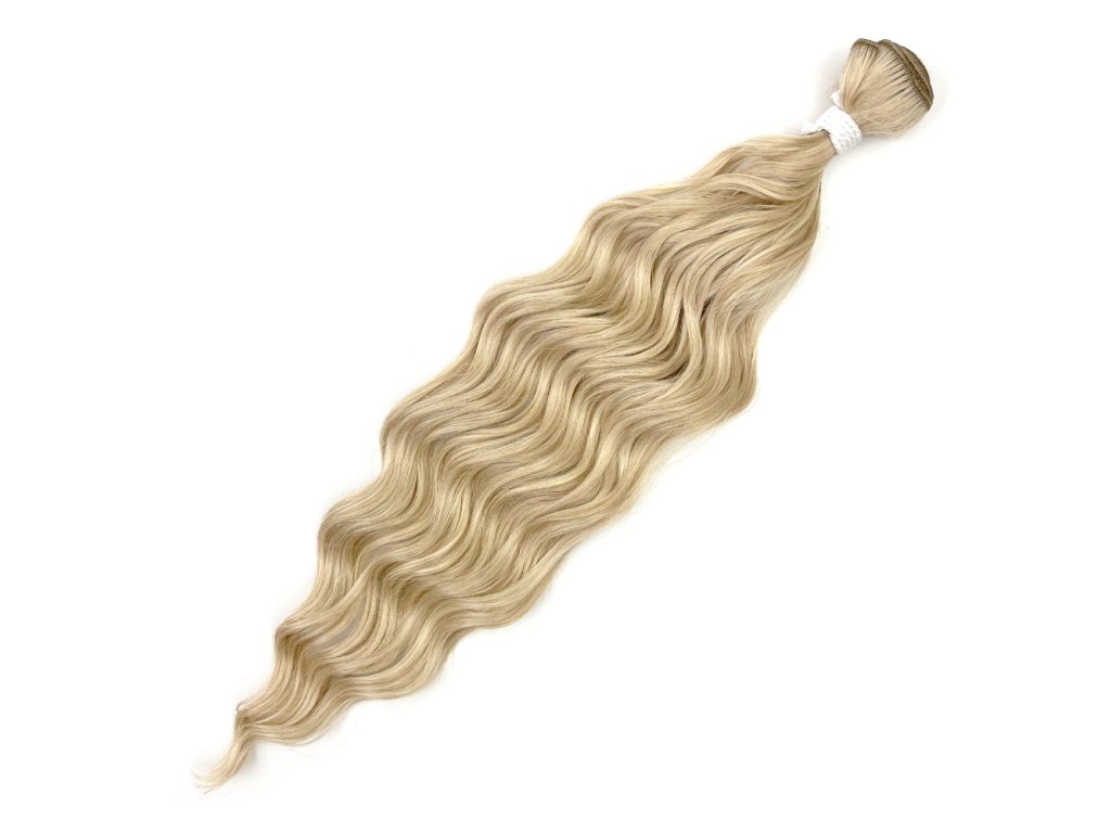 37253 1 umele vlasy na trasni 60cm 100gr anna 22