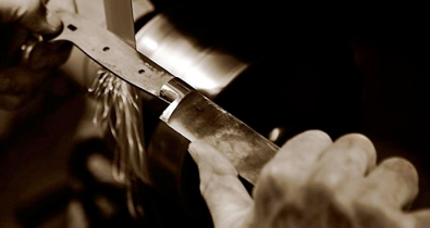 Co se ve skutečnosti děje při ostření?