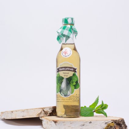 Mátový sirup