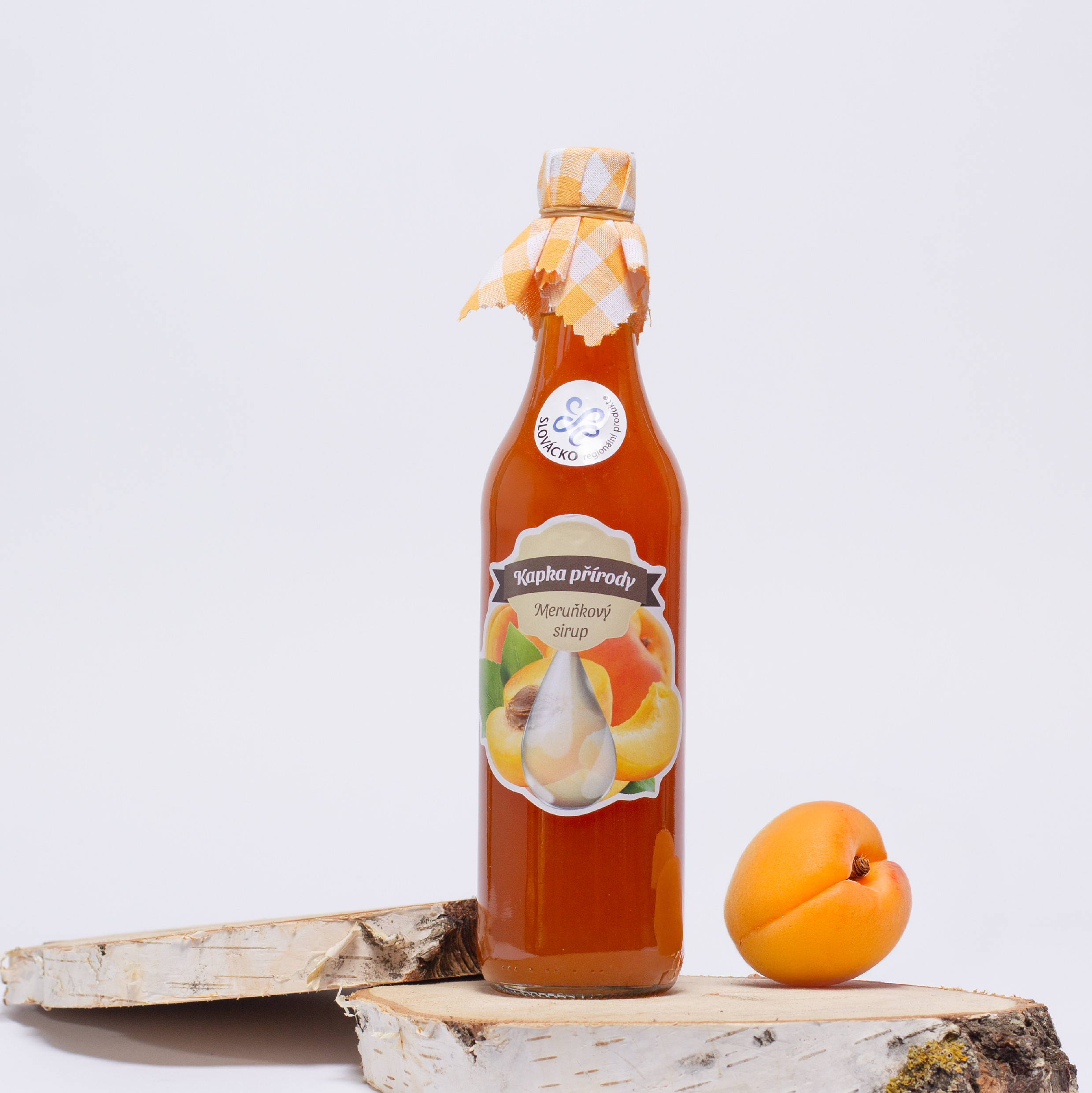 Kapka Přírody Meruňkový sirup Objem láhve: 1,0 l