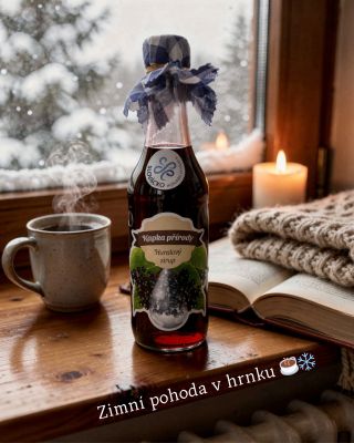 Venku mrzne, uvnitř útulno 🏠✨ Huralový sirup se skořicí je jako objetí od babičky. Kombinace bezových plodů a skořice...