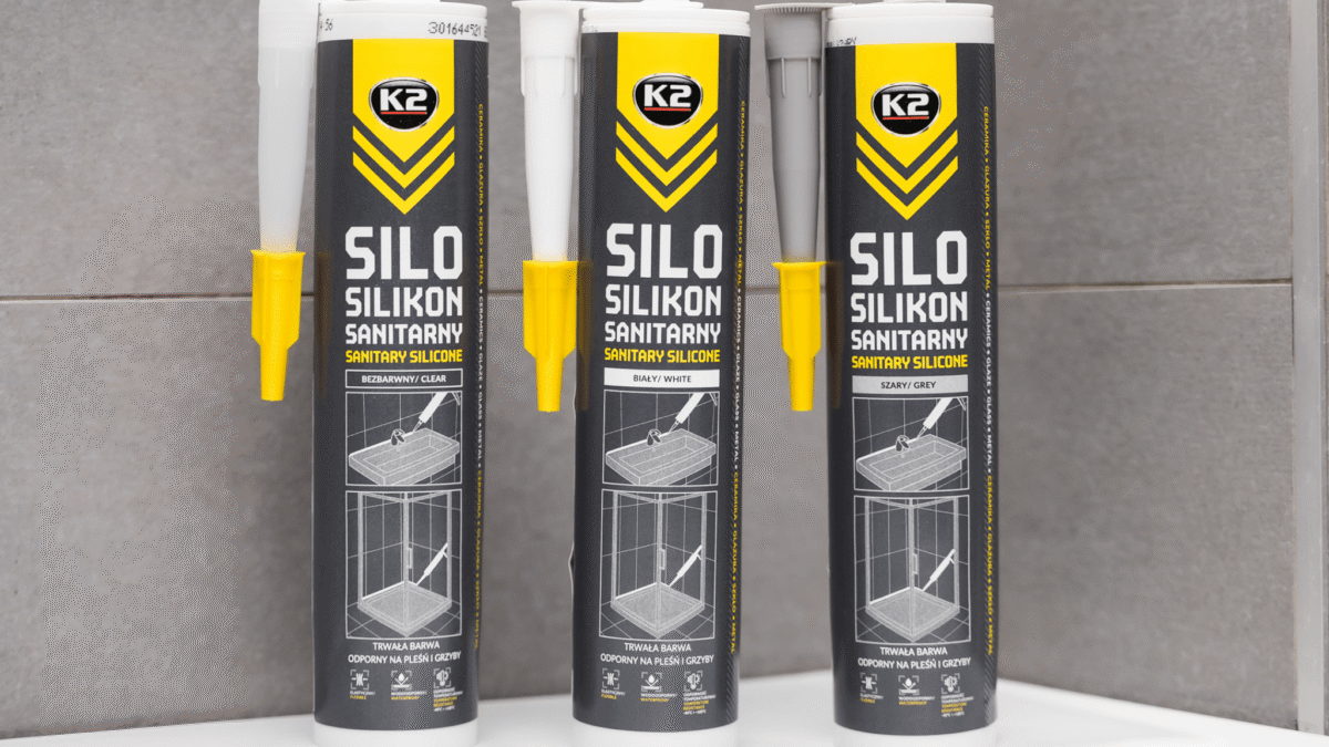 🧱 Biely, sivý alebo bezfarebný silikón – ktorý si vybrať?