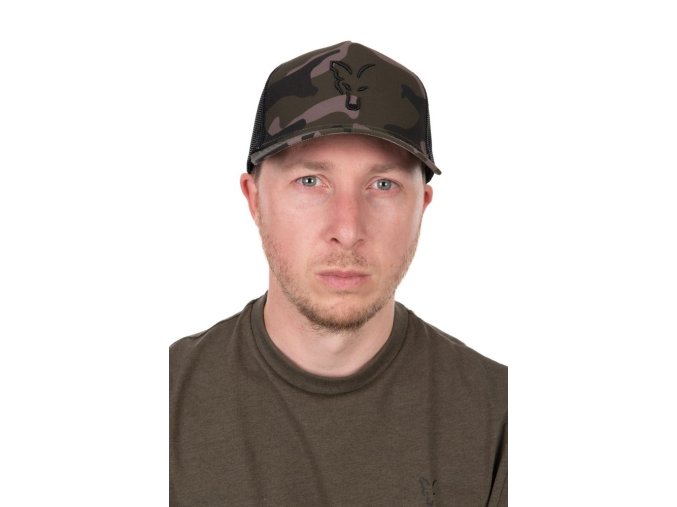 fox ksiltovka black camo trucker cap (1)