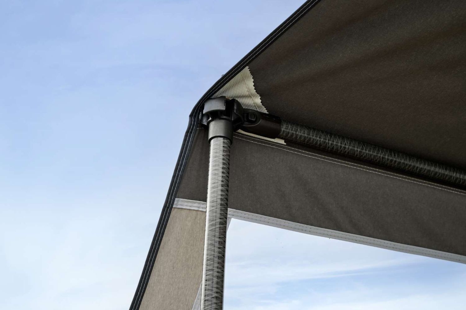 Jaké tyče k předstanu vybrat: ocelové nebo karbonové?