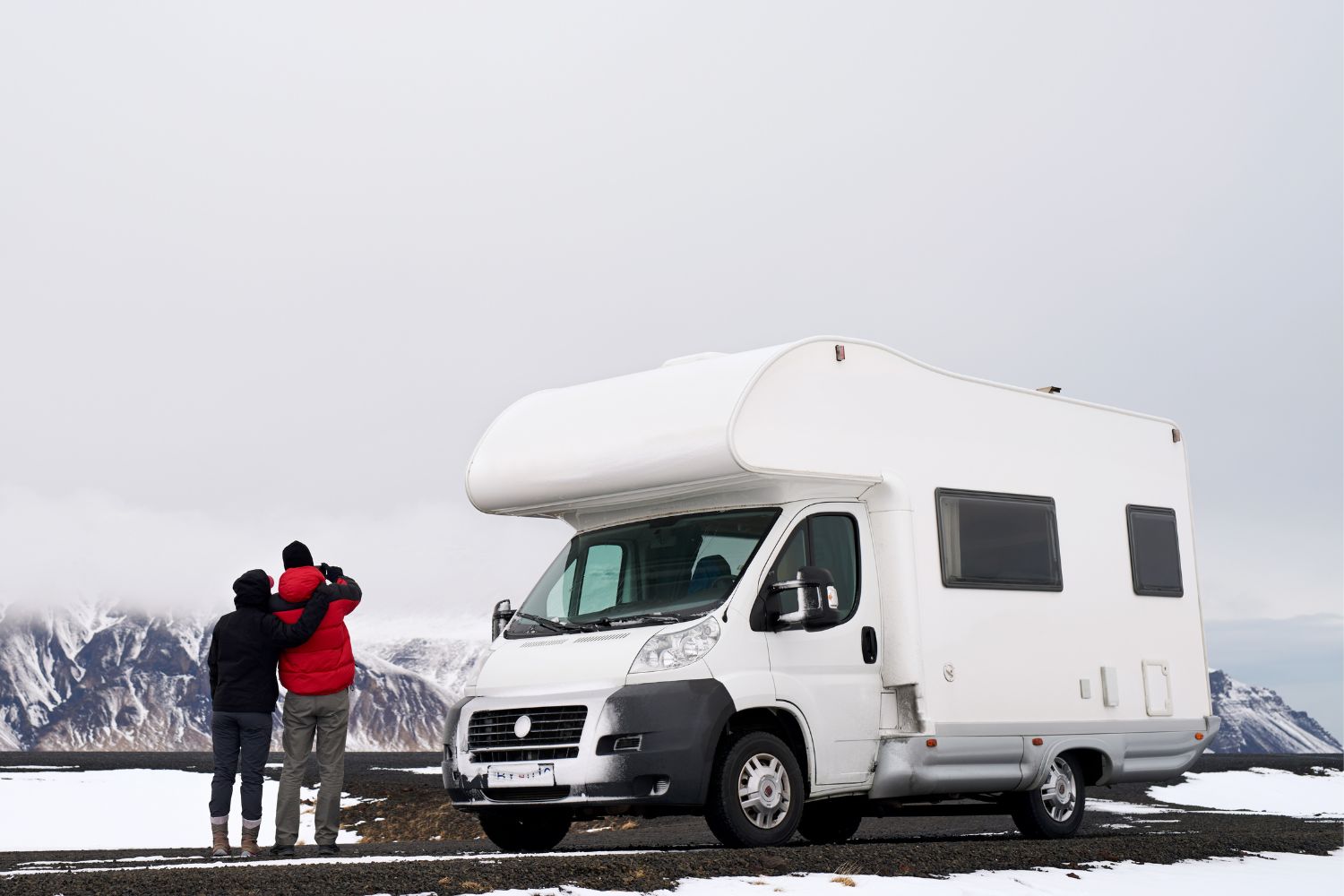 Tipy, jak na zimní dovolenou v karavanu nebo obytném autě
