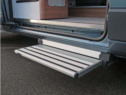 thule slide out step v18 12v 700