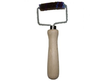 kefa s vlnou na cistenie kedrovej listy