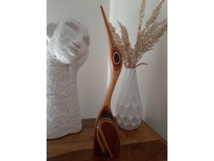 Nádherná dřevěná volavka