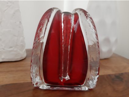Rubínová váza z hutního skla - Jizerské sklo, J. Sopr