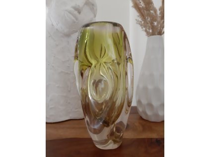 Krásná váza z hutního skla - Emanuel Beránek