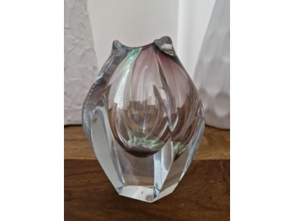 Krásná váza z hutního skla - Jiří Šuhájek