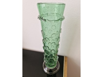 Autorská váza z foukaného skla s nálepy-V.Jehlička