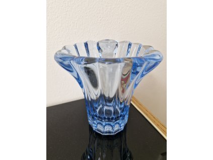 Modrá váza z lisovaného skla - František Zemek