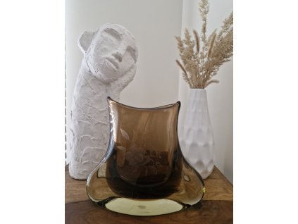 Luxusní váza z hutního skla s rytinou - M. Klinger