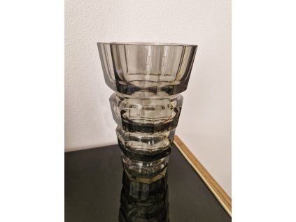 Luxusní váza z kouřového skla - Heinrich Hoffmann