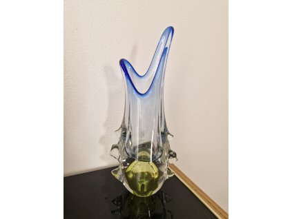 Krásná váza z hutního skla - Miloslav Šubrt