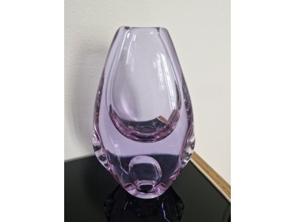 Nádherná váza z alexandritového skla - M. Klinger