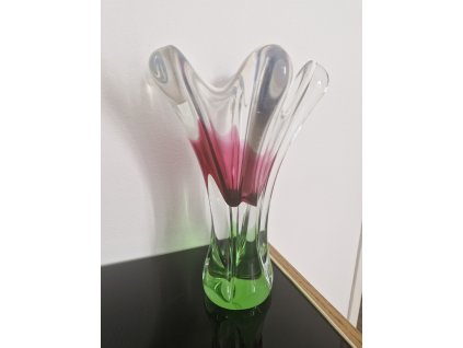 Krásná váza z hutního skla - Josef Hospodka