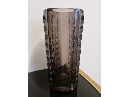 Fialová váza z lisovaného skla - Rudolf Jurnikl